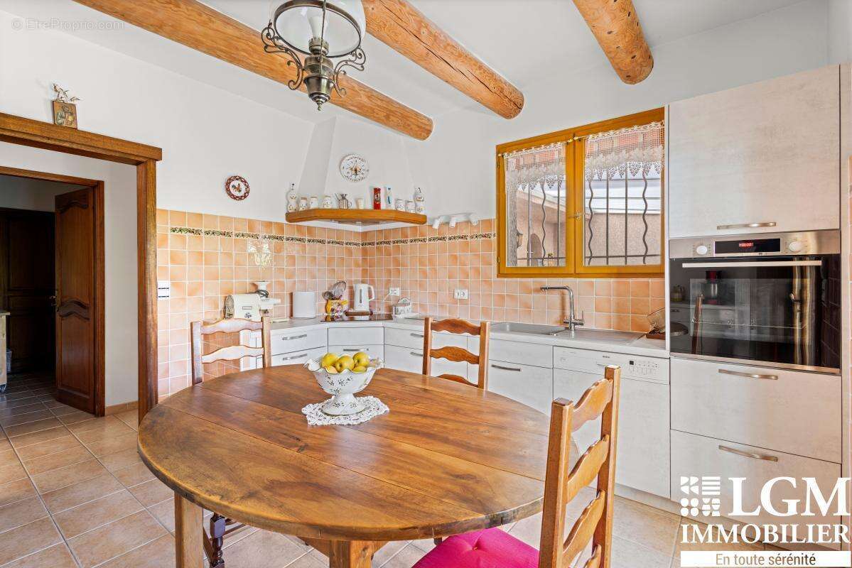 Maison à EGUILLES