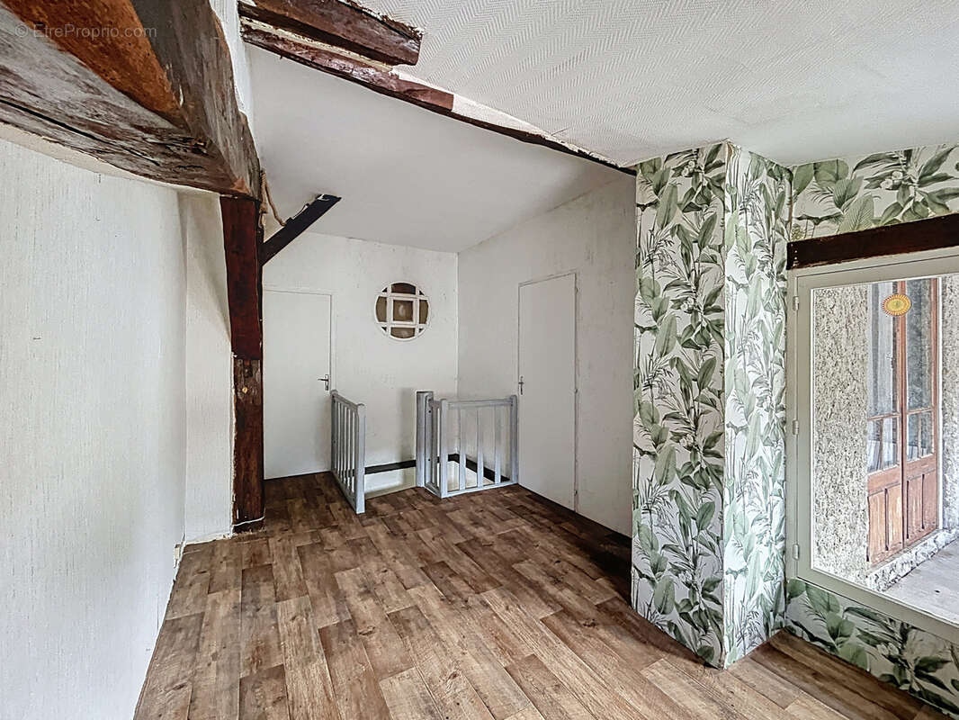 Maison à SAMPIGNY
