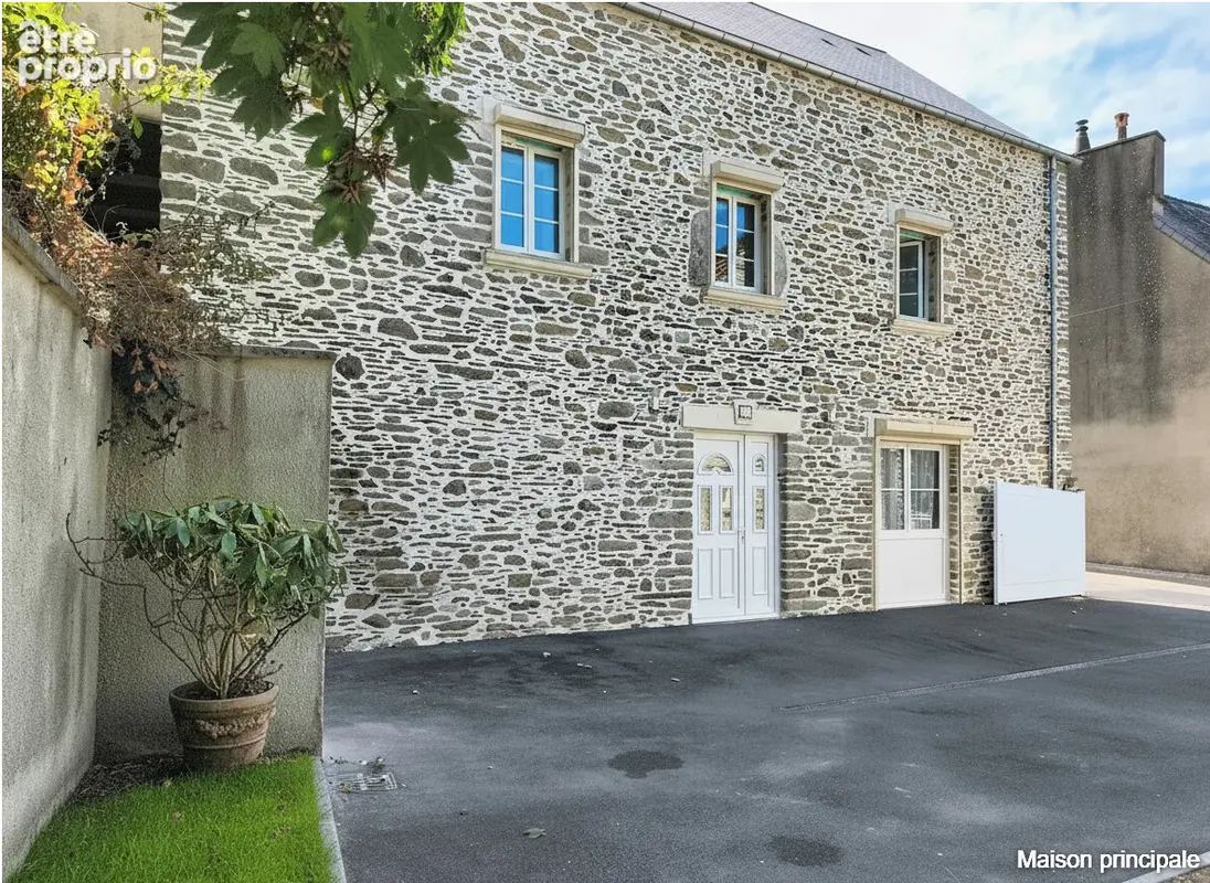 Maison à EQUEURDREVILLE-HAINNEVILLE