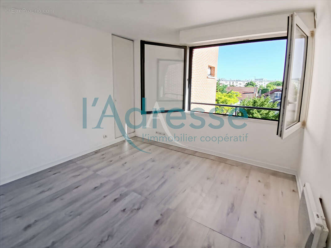 Appartement à SURESNES
