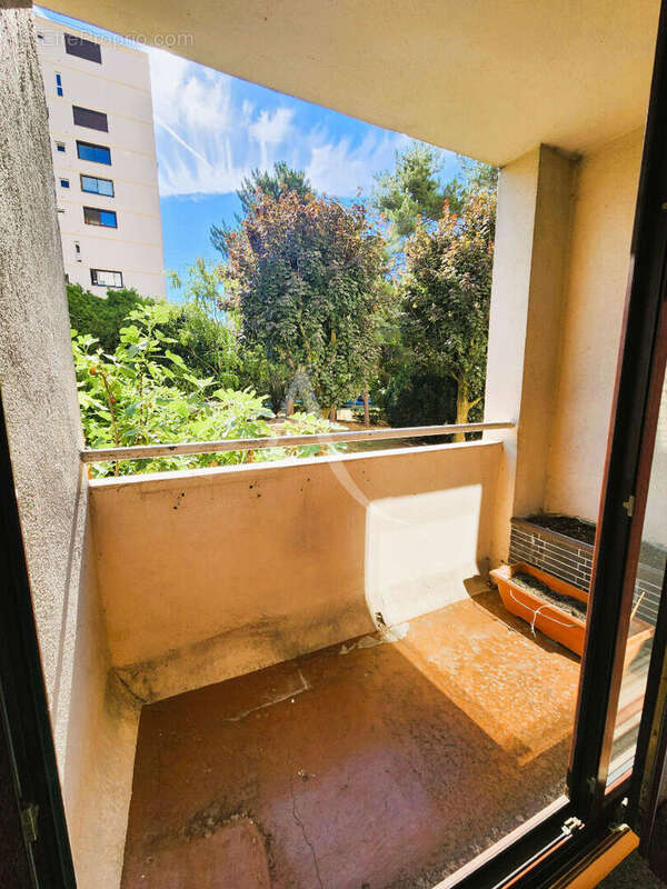 Appartement à FRESNES