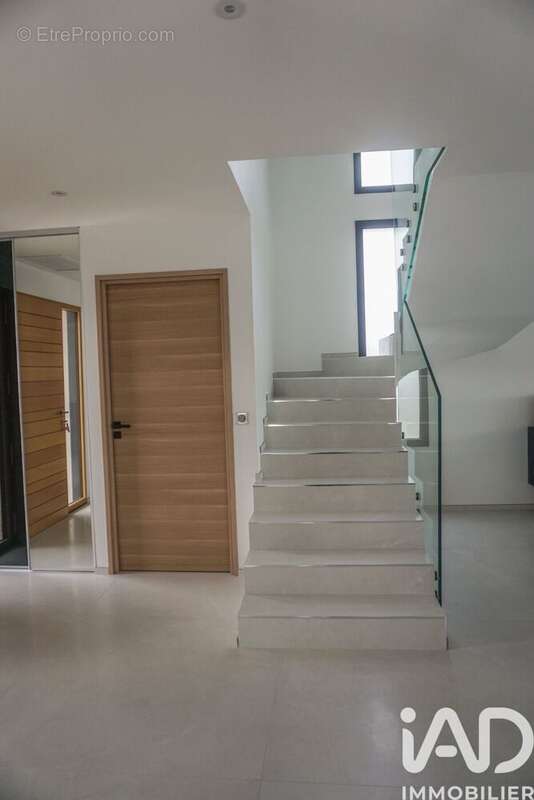 Photo 8 - Maison à PUGET-SUR-ARGENS