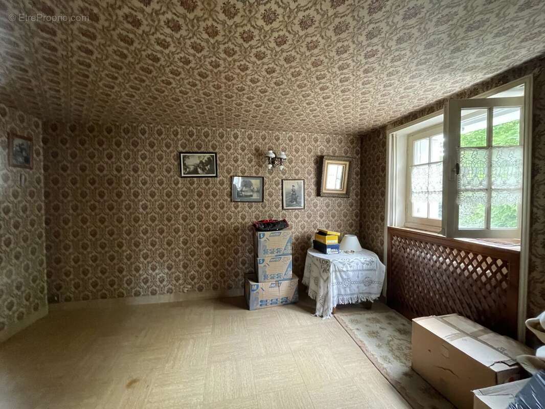 À vendre – Maison à rénover avec grand terrain – Quartier du Douet, Saint-Sébastien-sur-Loire - photo 9
