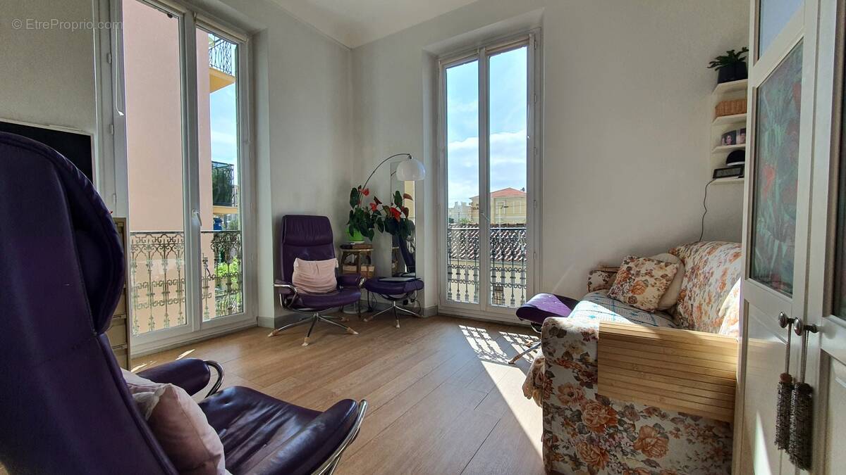 Appartement à MENTON