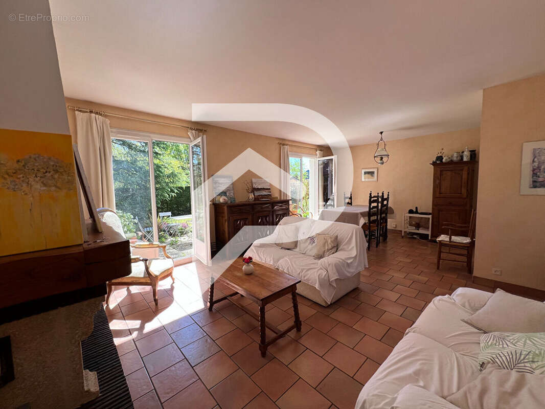 Maison à COIGNIERES