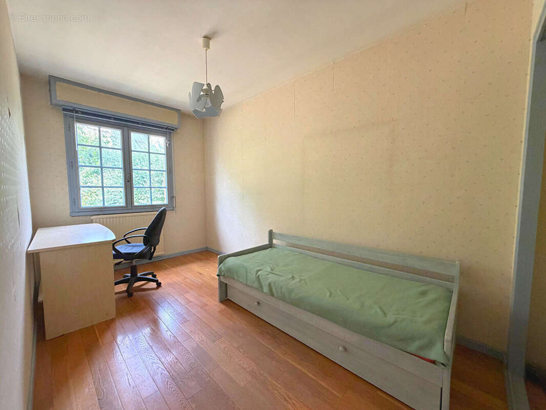 Maison a thorigne fouillard ! - photo 8