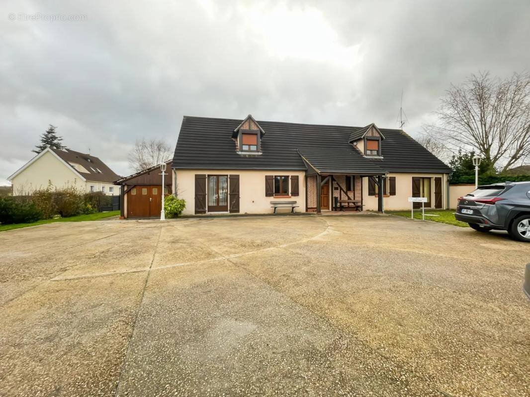 Maison à CHATILLON-COLIGNY