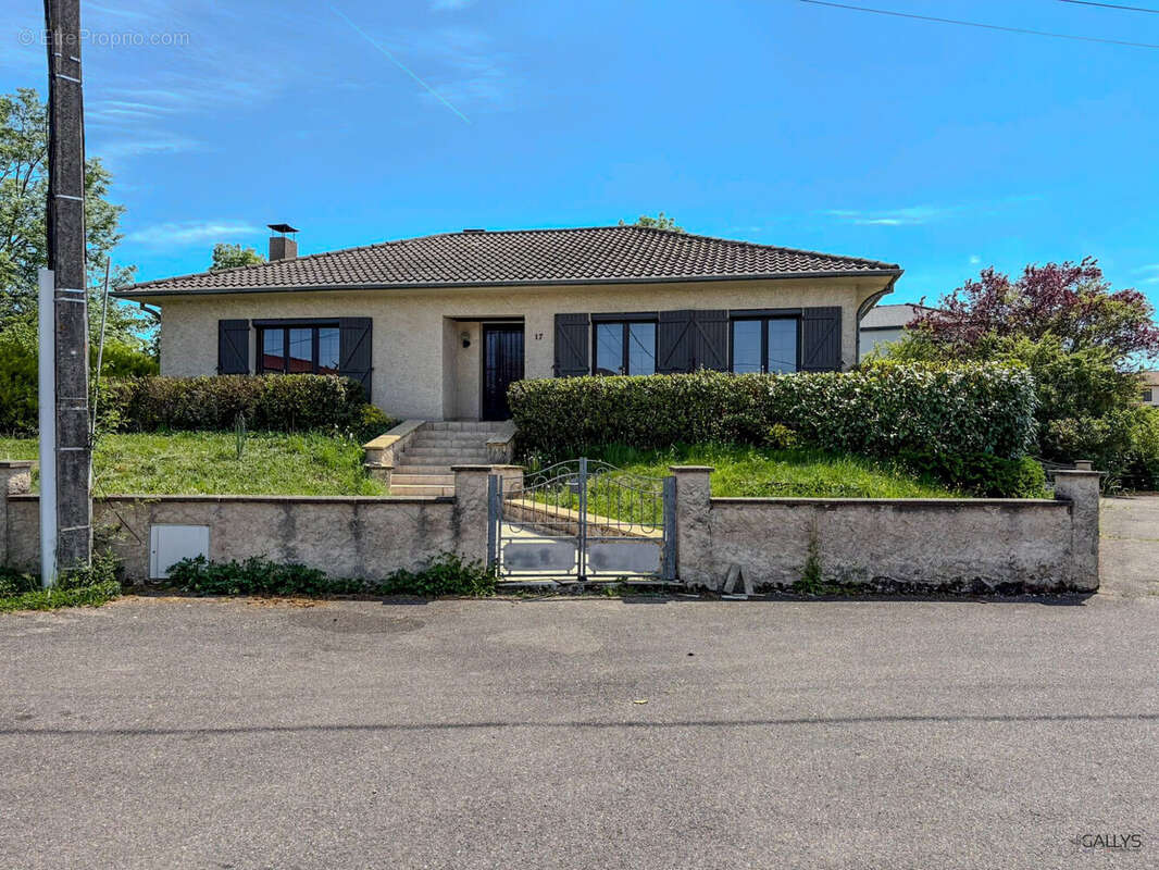Maison à MECLEUVES