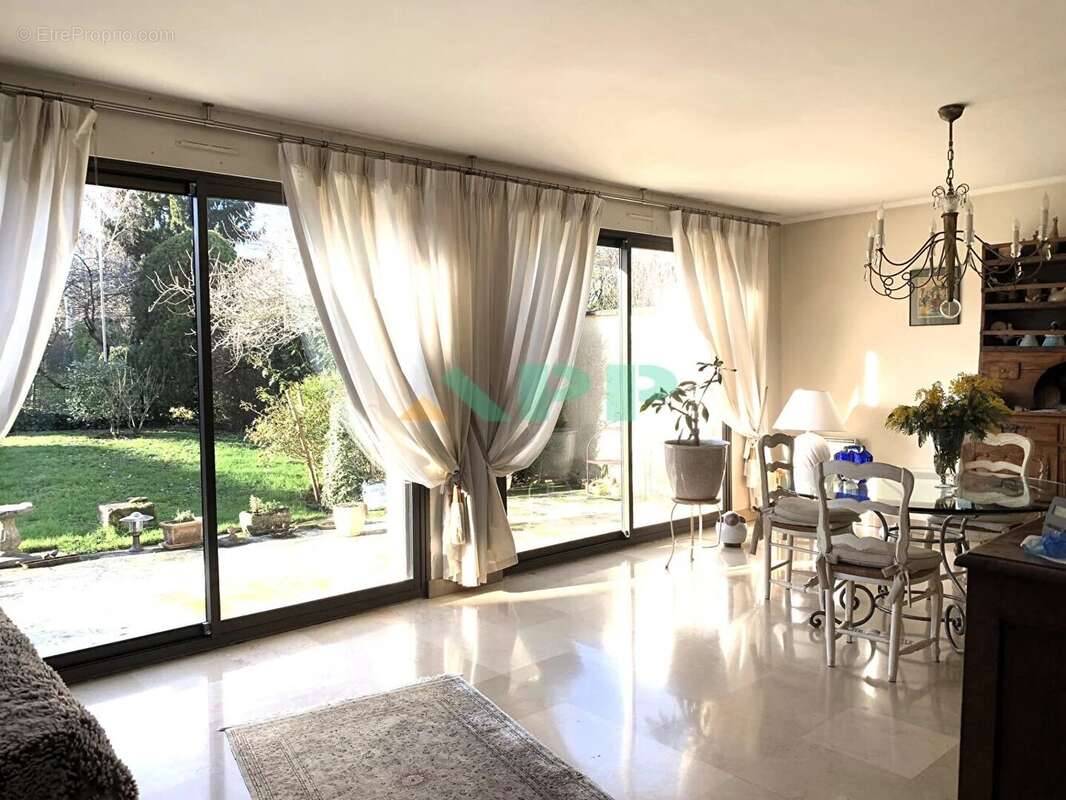 Maison à JUVISY-SUR-ORGE