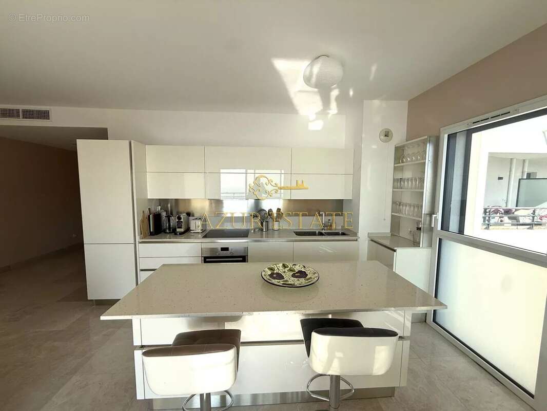 Appartement à BEAUSOLEIL