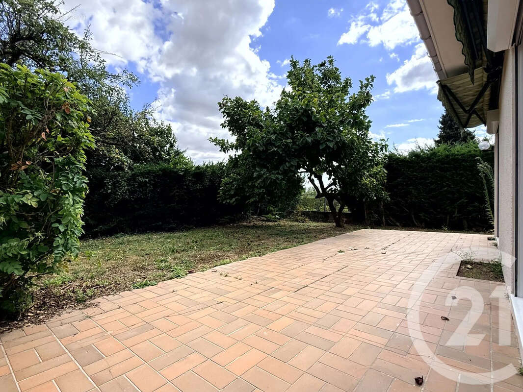 Maison 101 m² à Lesdins  - photo 13