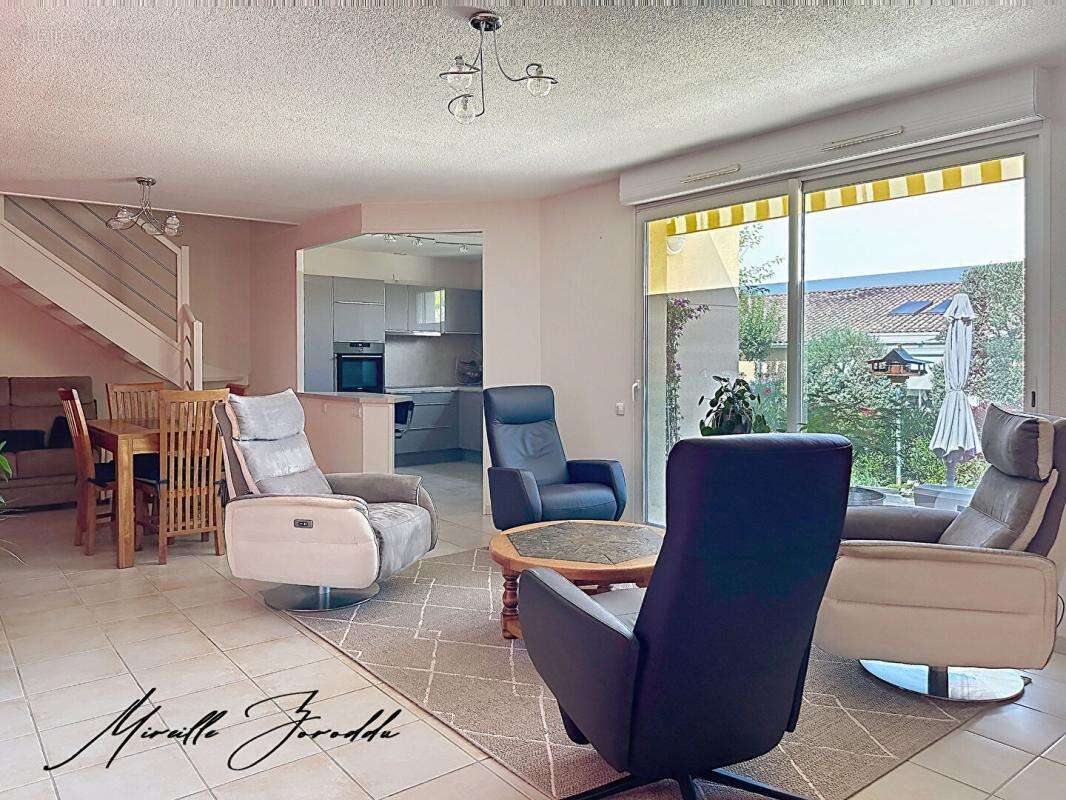 A VENDRE VILLA  Jonquieres Saint Vincent 3 chambres de 107m² avec terrasse et  parking - photo 5