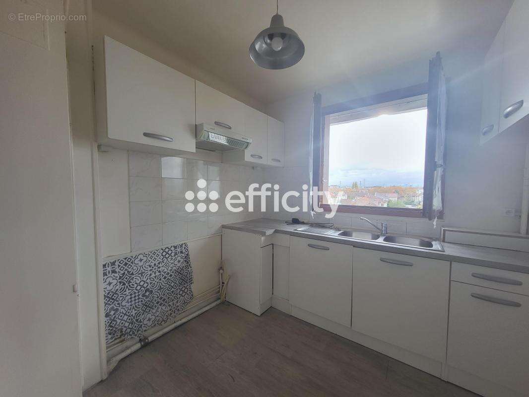 Appartement à EPINAY-SUR-SEINE