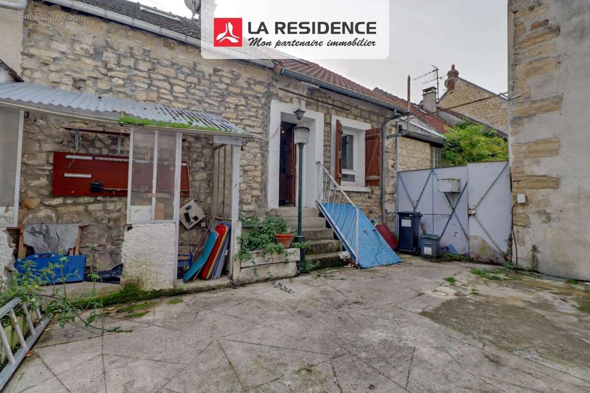 Maison à NEUVILLE-SUR-OISE