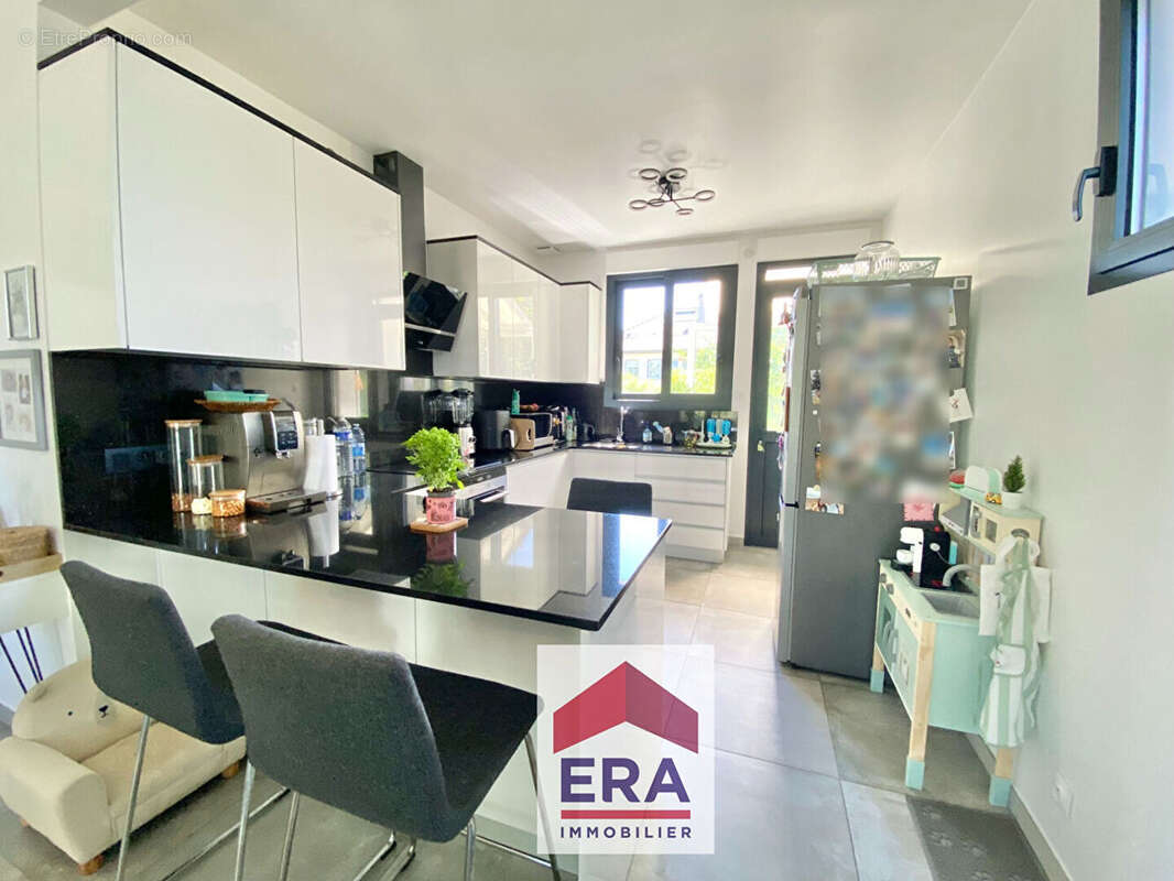 Maison à SARTROUVILLE