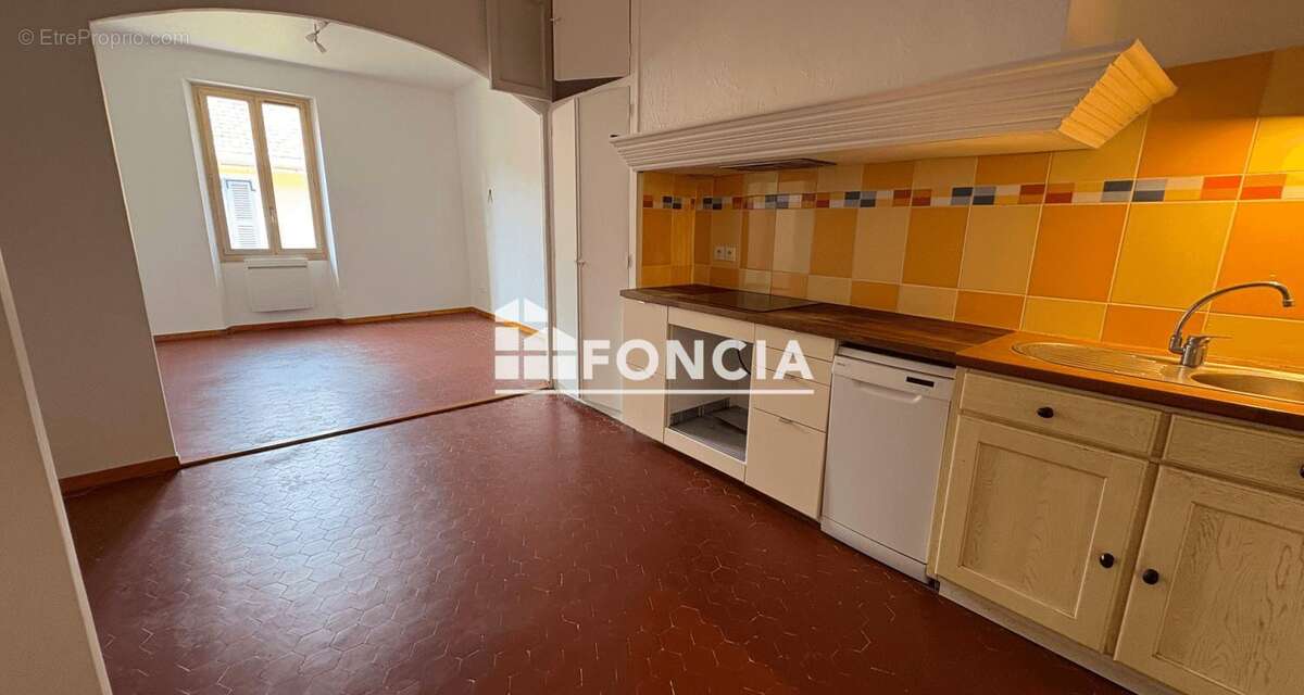 Appartement à HYERES