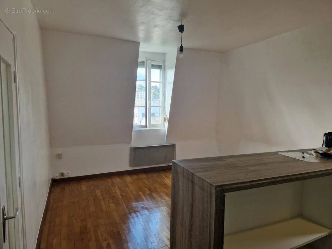 Appartement à THIAIS