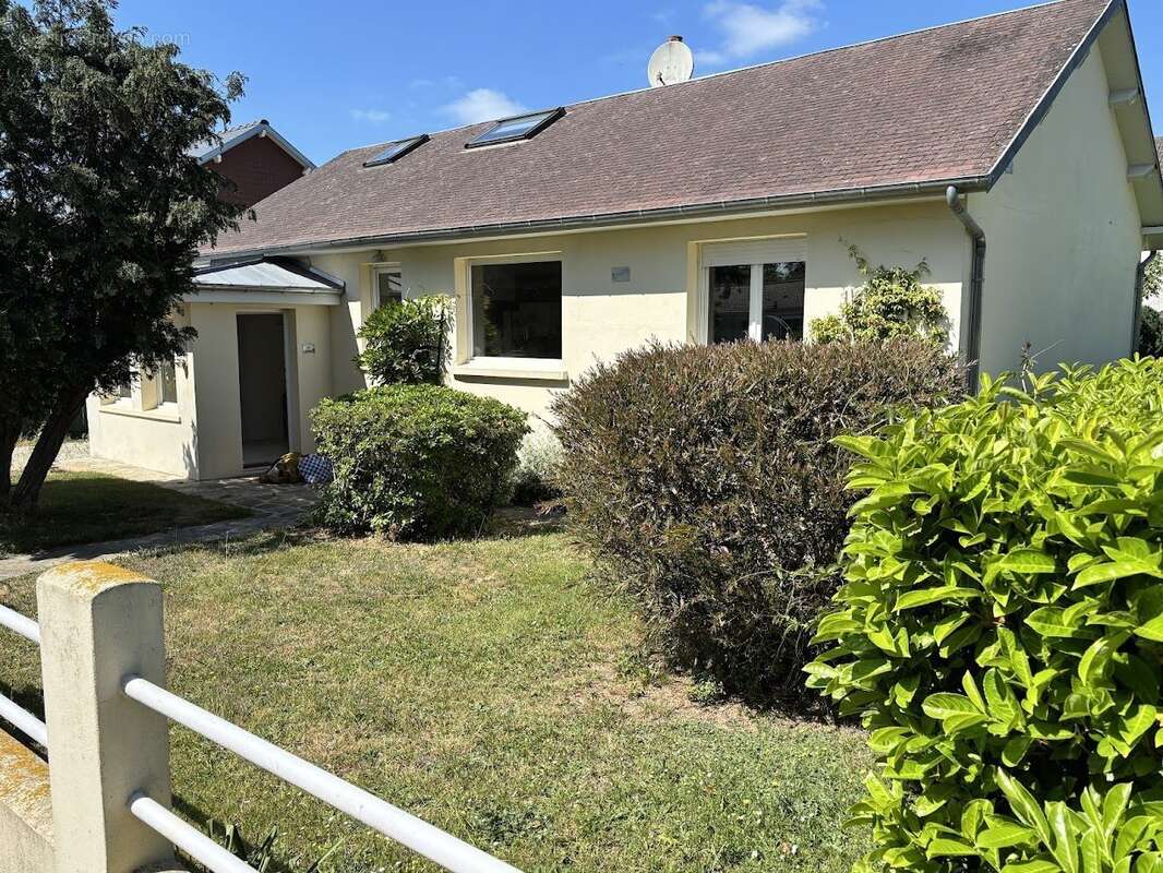 Maison à BREVILLE-SUR-MER