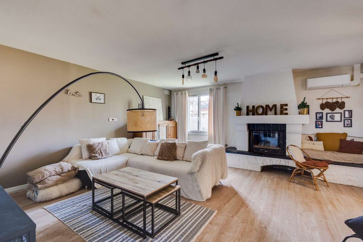 Maison à FENOUILLET