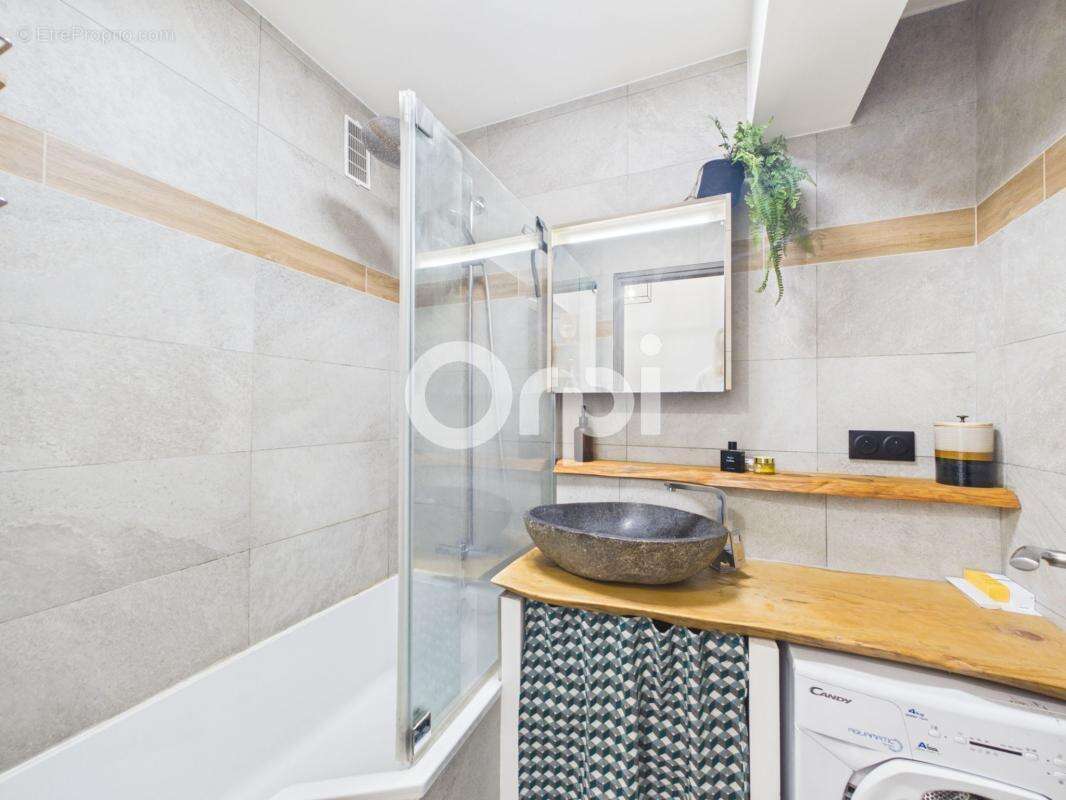 Appartement à MANDELIEU-LA-NAPOULE