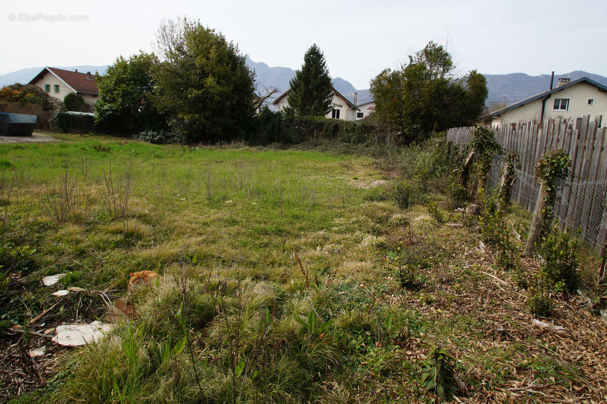 Terrain à AIX-LES-BAINS