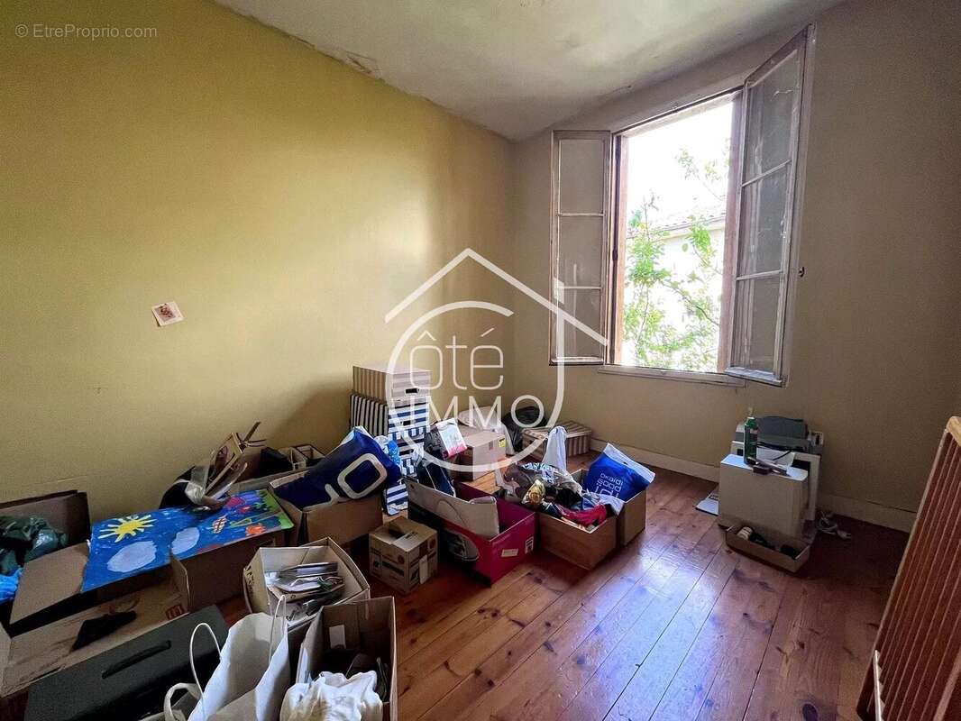 Appartement à SAINT-MAGNE-DE-CASTILLON