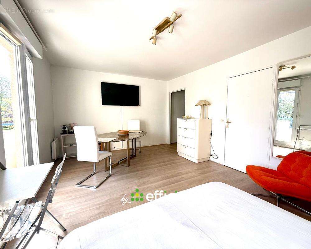 Appartement à LE CHESNAY