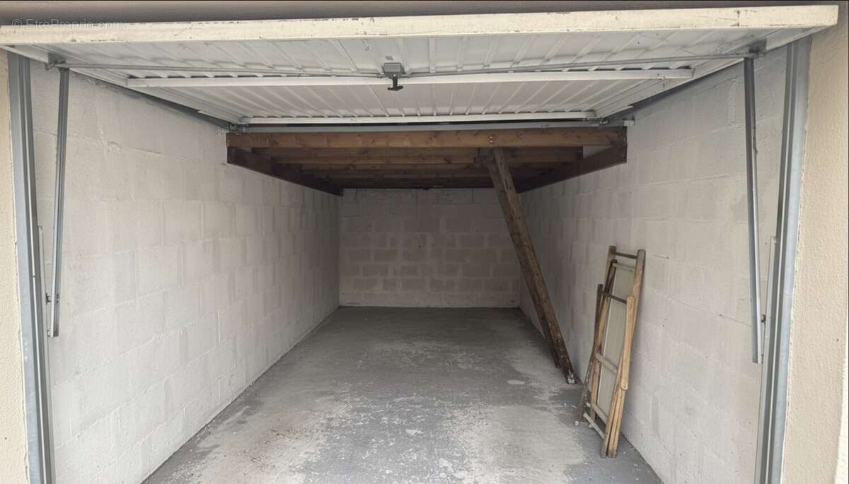 Appartement à VIZILLE