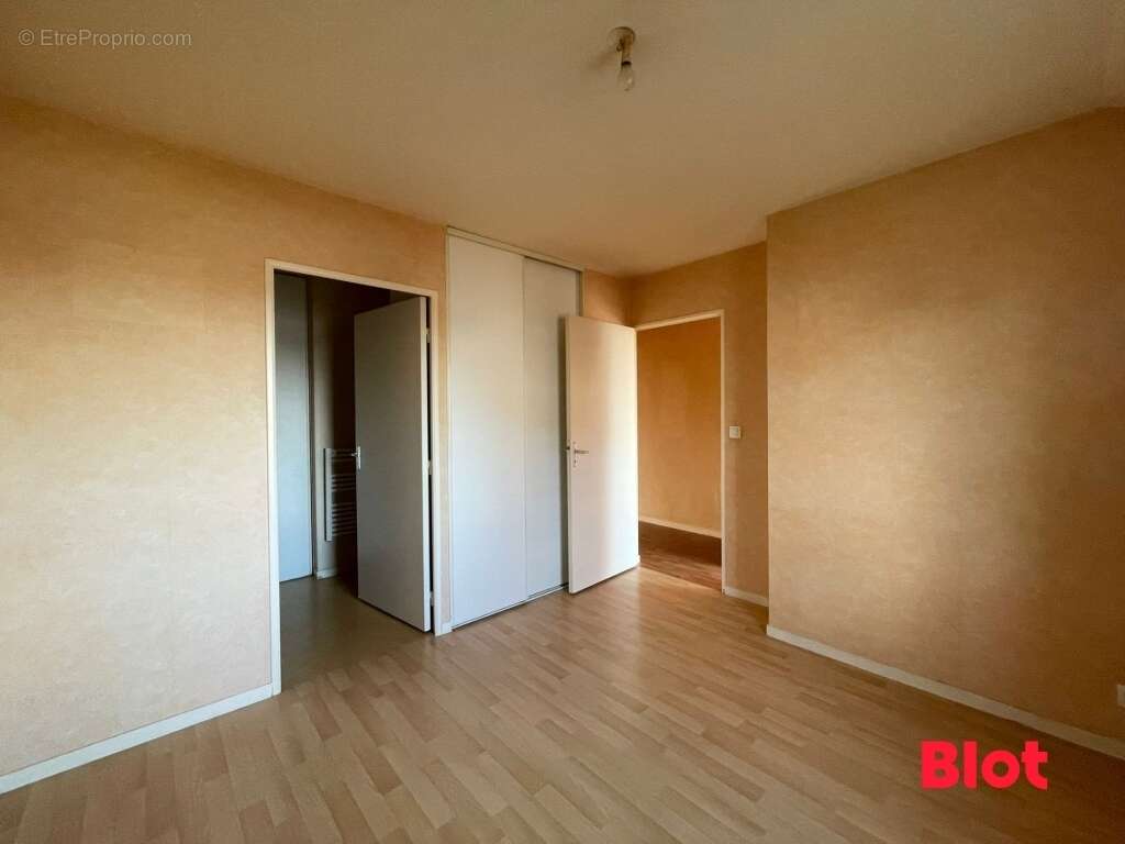 Appartement à BAIN-DE-BRETAGNE