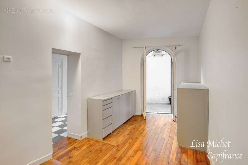 Commerce à PARIS-17E