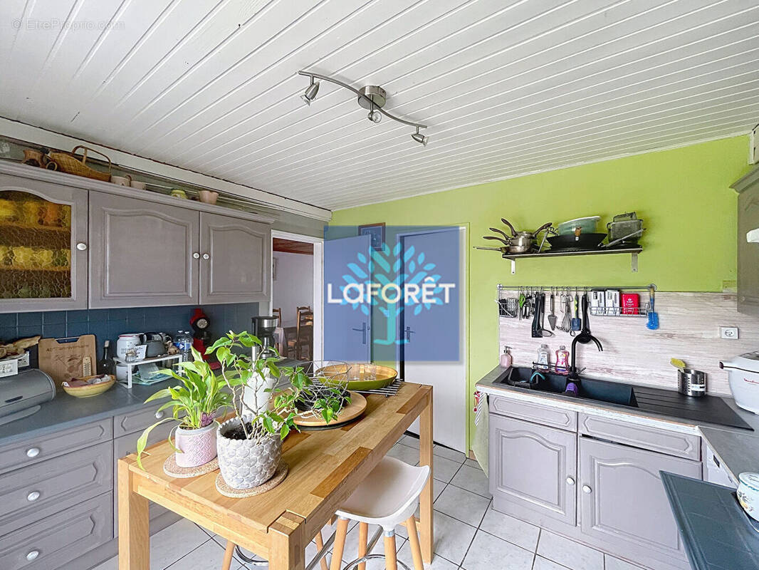 Maison à VIEUX-CONDE