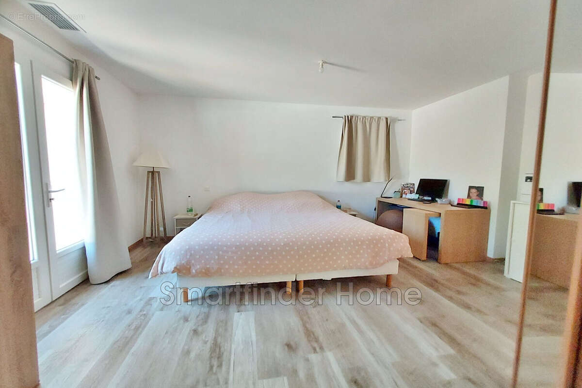 Maison à LORGUES