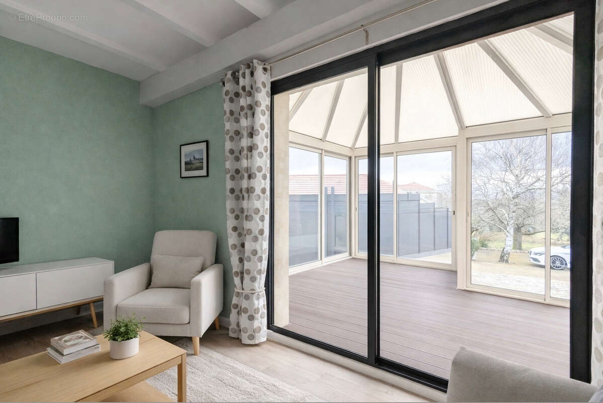 Maison à PONT-DU-CHATEAU