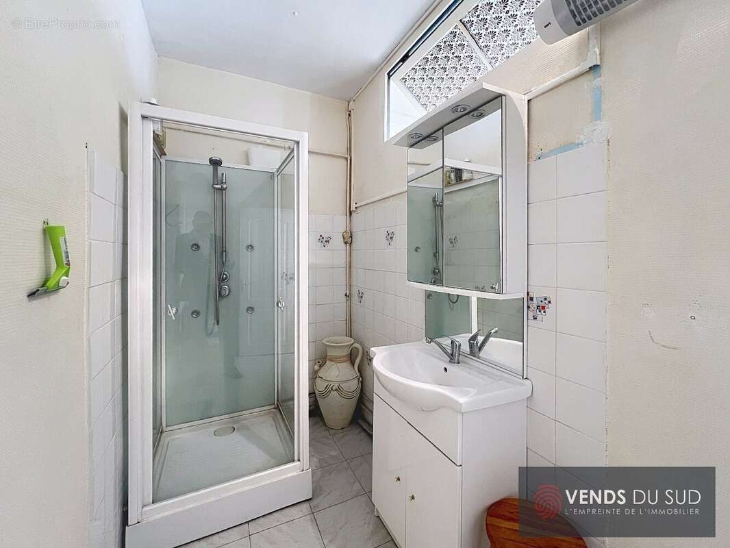Appartement à LAMALOU-LES-BAINS