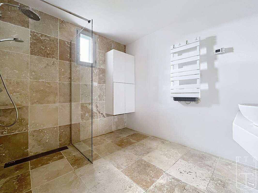 Maison à VALLON-PONT-D&#039;ARC