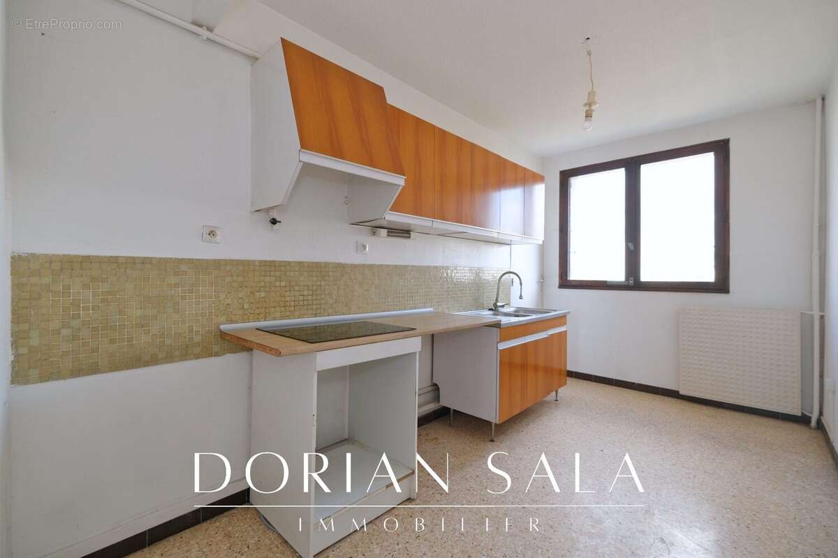 Appartement à MARSEILLE-10E