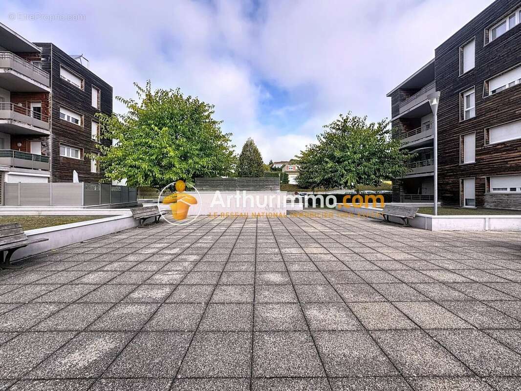 Appartement à L&#039;ISLE-D&#039;ABEAU