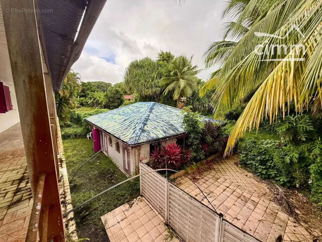 A vendre propriete deux batiments 8 pieces 304,26m² terrain 6595m² - photo 13