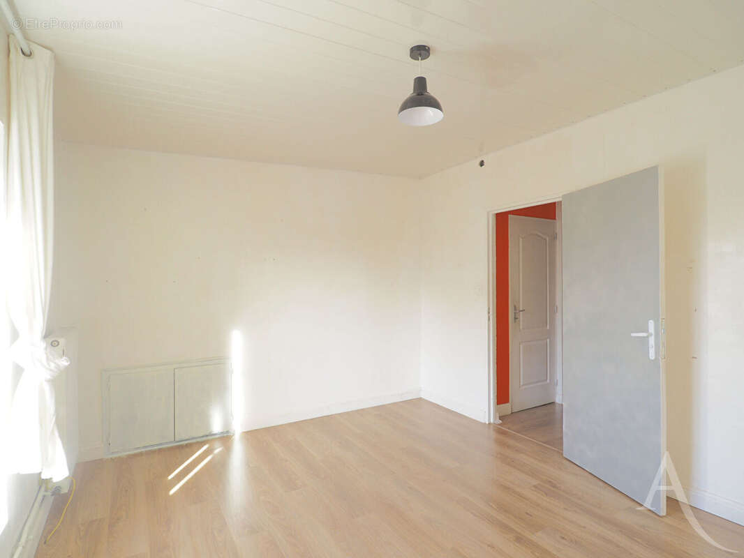 Maison à CHAILLY-LES-ENNERY