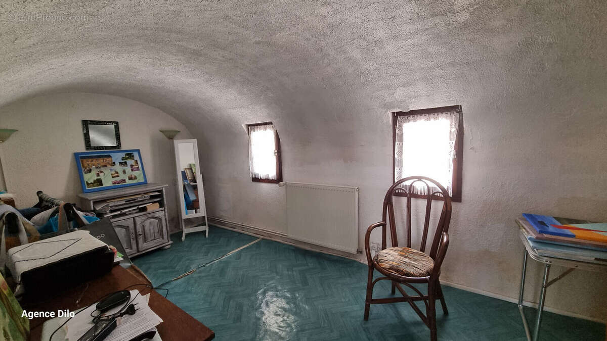 Maison 130 m2, trés bien entretenue - photo 7