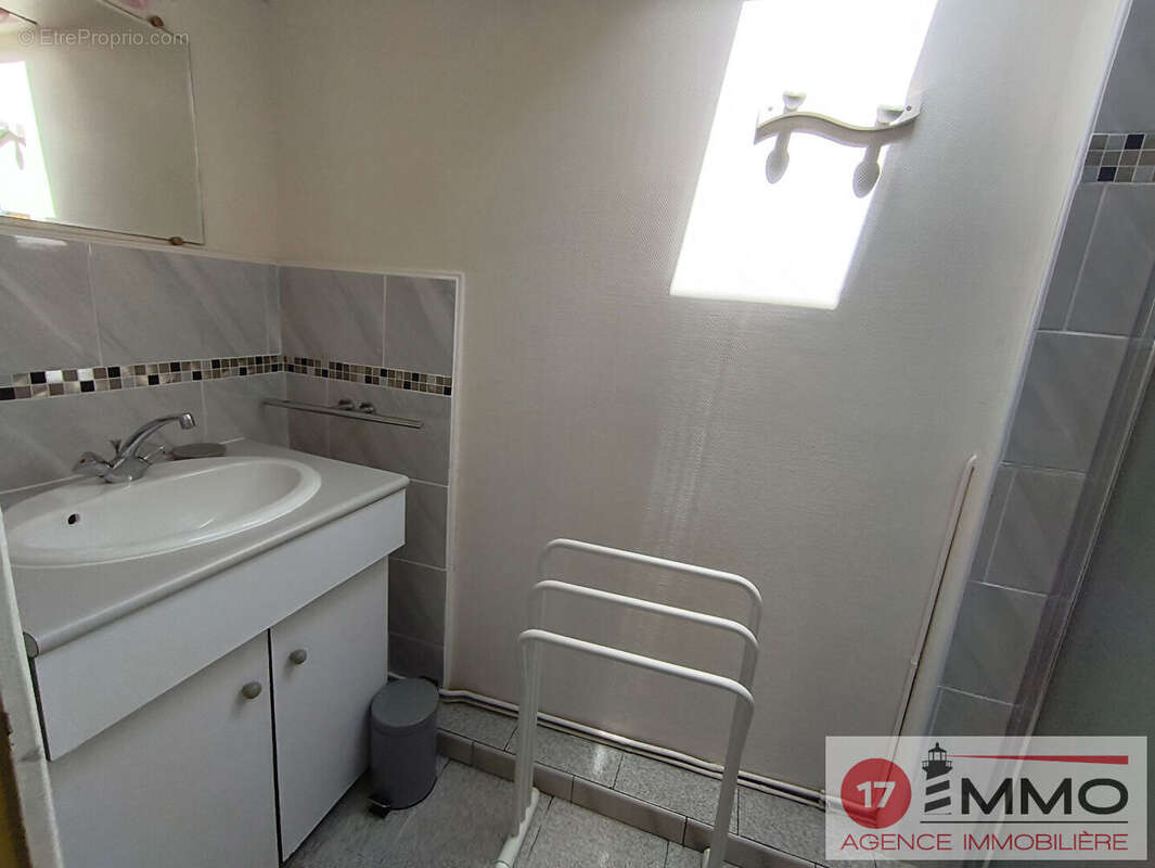 Maison de charme Thaire 3 pièce(s) 80 m2 - photo 7