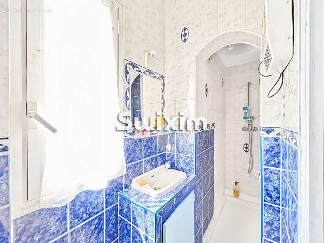 Maison à SUZE-LA-ROUSSE