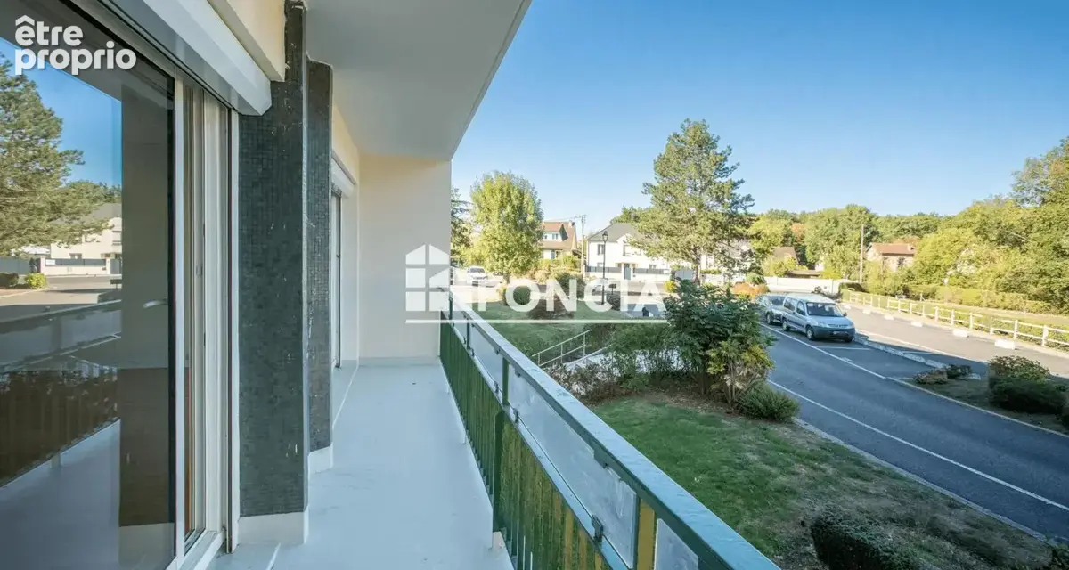 Grand T2 d'exception aux Essarts-le-Roi — Lumière, vue dégagée et cadre de vie privilégié - photo 4