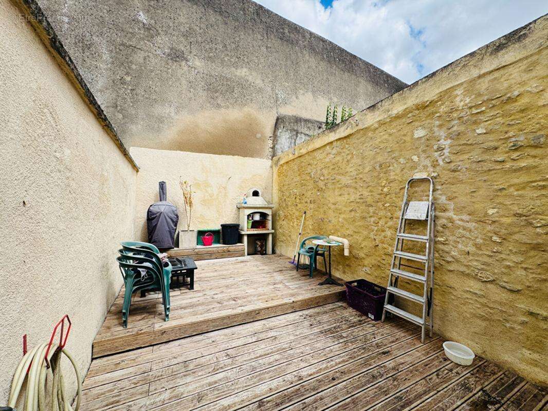 Maison à LA CHARITE-SUR-LOIRE