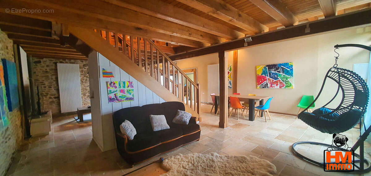 Maison à JUMILHAC-LE-GRAND