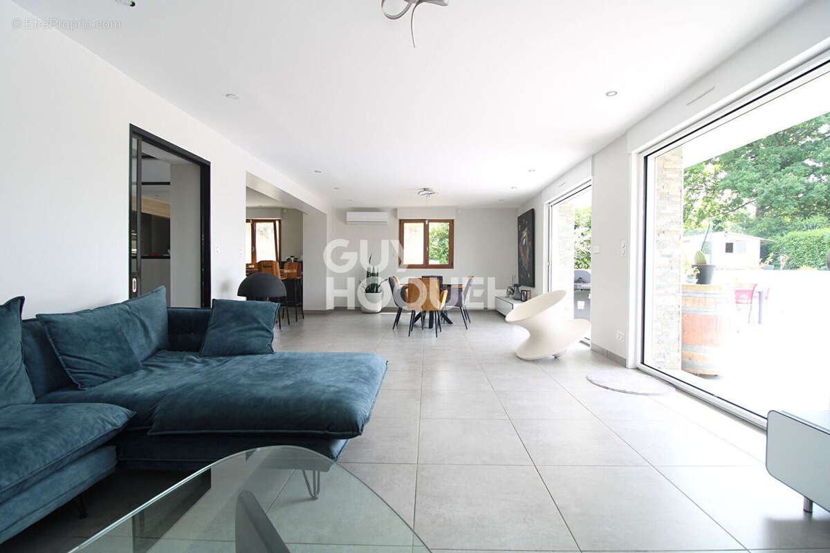 Maison à EVRY-GREGY-SUR-YERRE