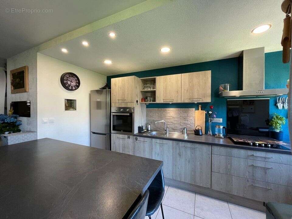 Appartement 71 m² à La Roche-Sur-Foron  - photo 32