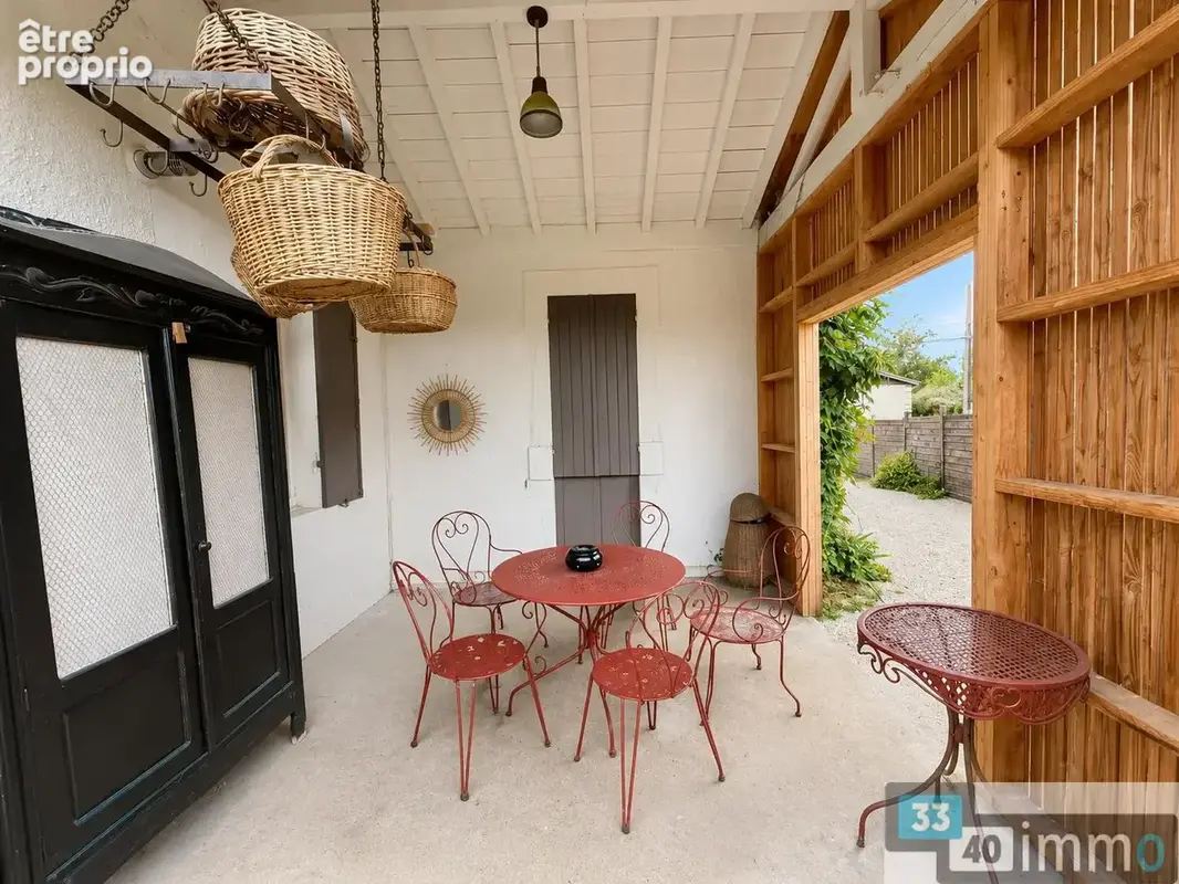 Maison de maitre de 194 m2 a salles - photo 16