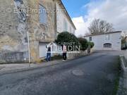 Maison à PUJOLS-SUR-CIRON