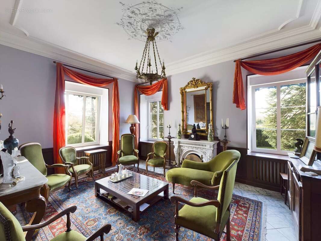 Maison à CORDES-SUR-CIEL